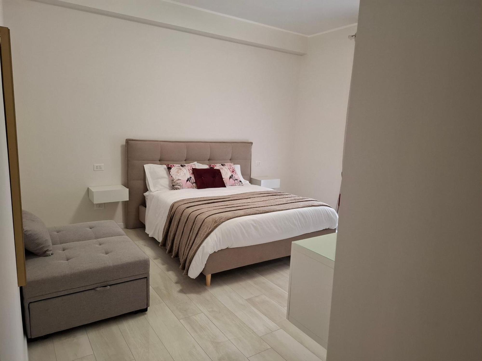 Mariam Royal Apartment & Rooms Reggio di Calabria Dış mekan fotoğraf