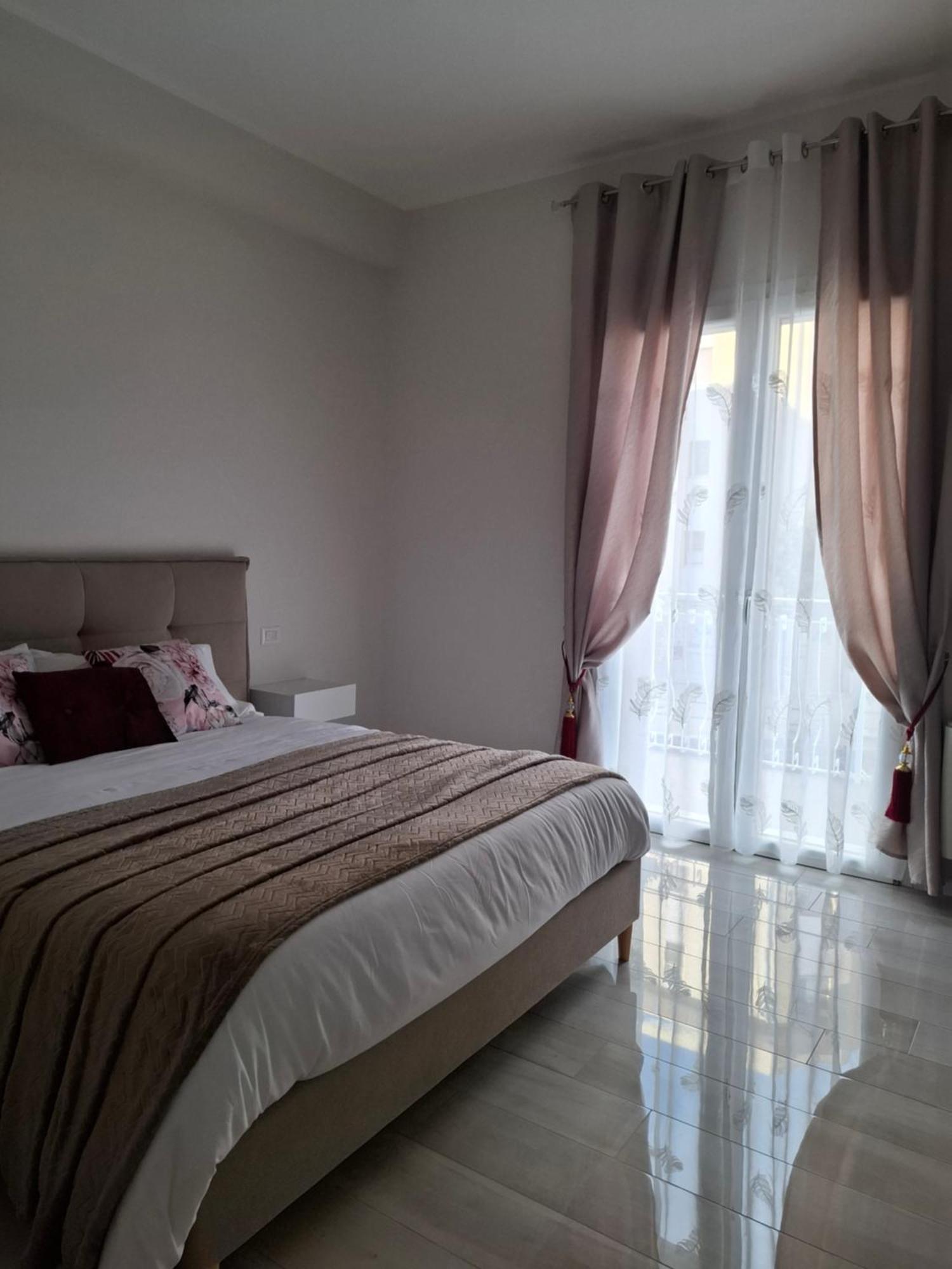 Mariam Royal Apartment & Rooms Reggio di Calabria Dış mekan fotoğraf